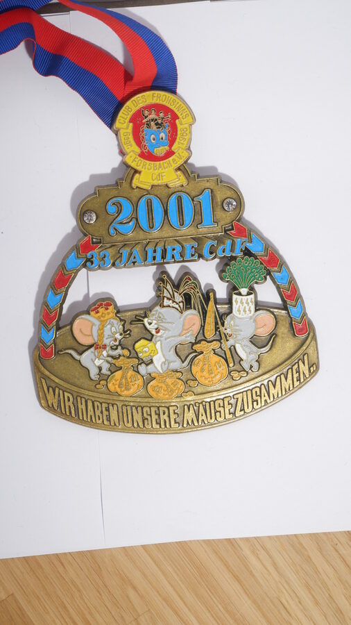 Orden 2000/01